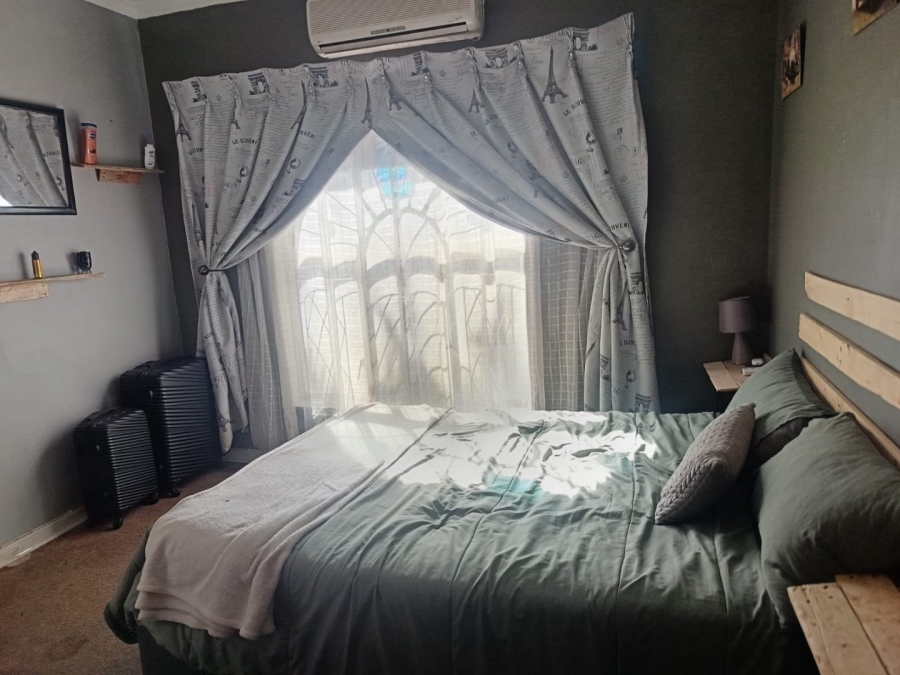 4 Bedroom Property for Sale in Carters Glen Northern Cape